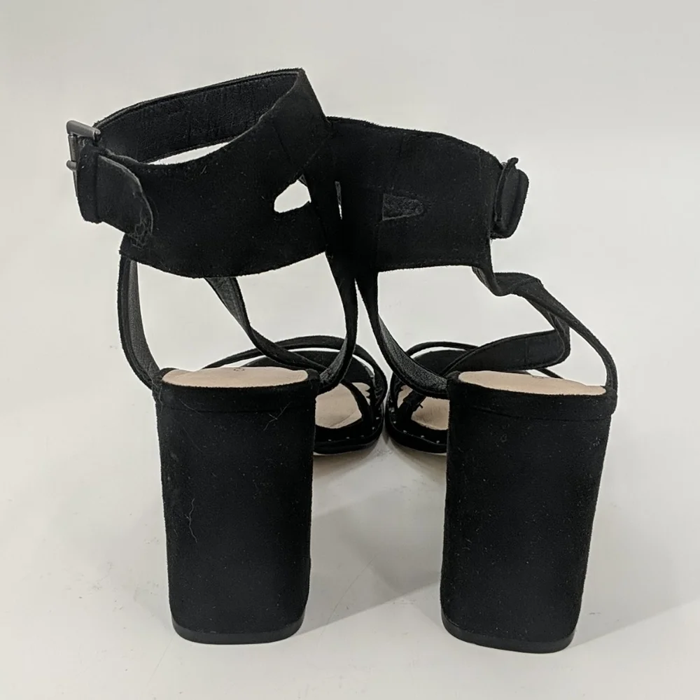 NWT CHINESE LAUNDRY Faux Suede Ankle Strap Heels